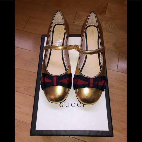 Gucci Other - Gucci ballet flats with bow
